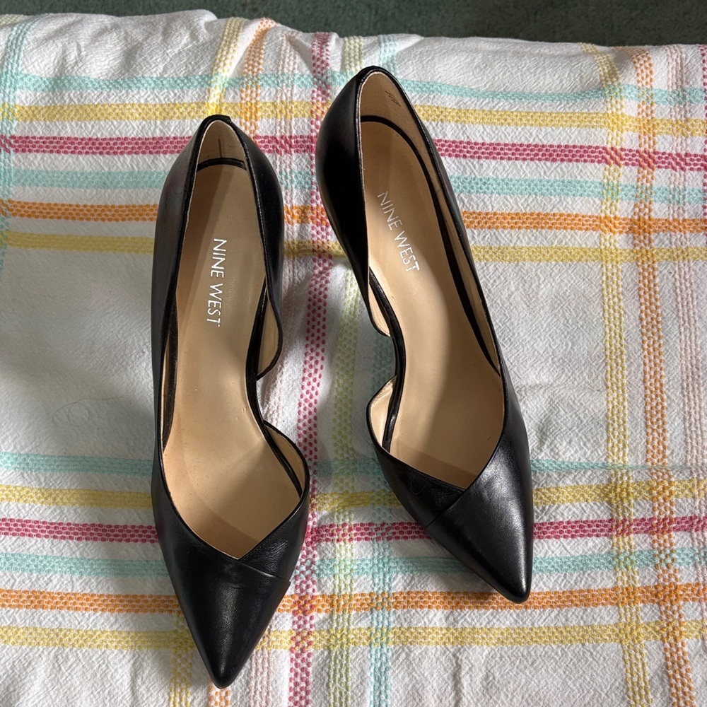 Nine West Black Pointed-Toe D'Orsay Pumps